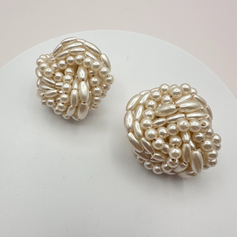 Vintage 80s Cream Faux Pearl Cluster Earrings Y2K Statement Jewelry